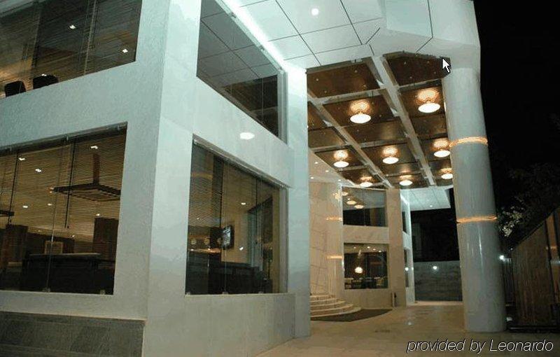 Shravanthi Sarovar Portico Bangalore Exterior photo