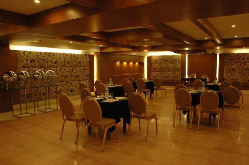 Shravanthi Sarovar Portico Bangalore Exterior photo